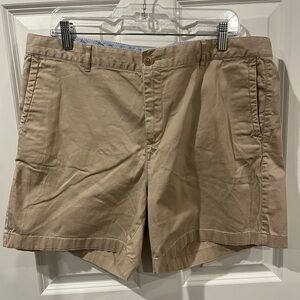 L.L. Bean Favorite Fit Khaki Shorts Size 18